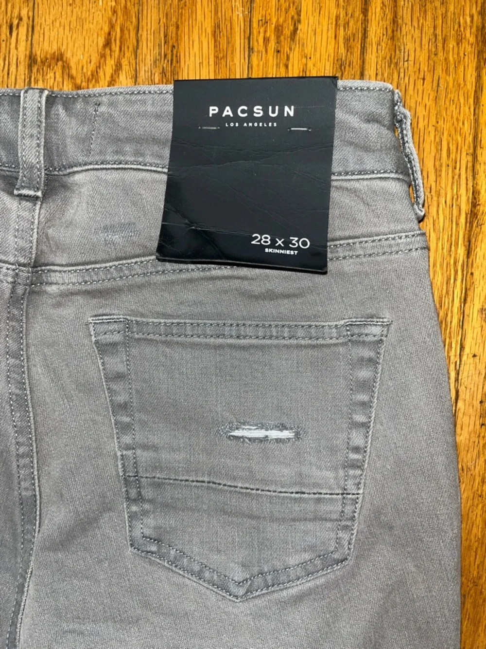NWT PACSUN Skinniest Distressed Gray Jeans with Knee Rips Size 28